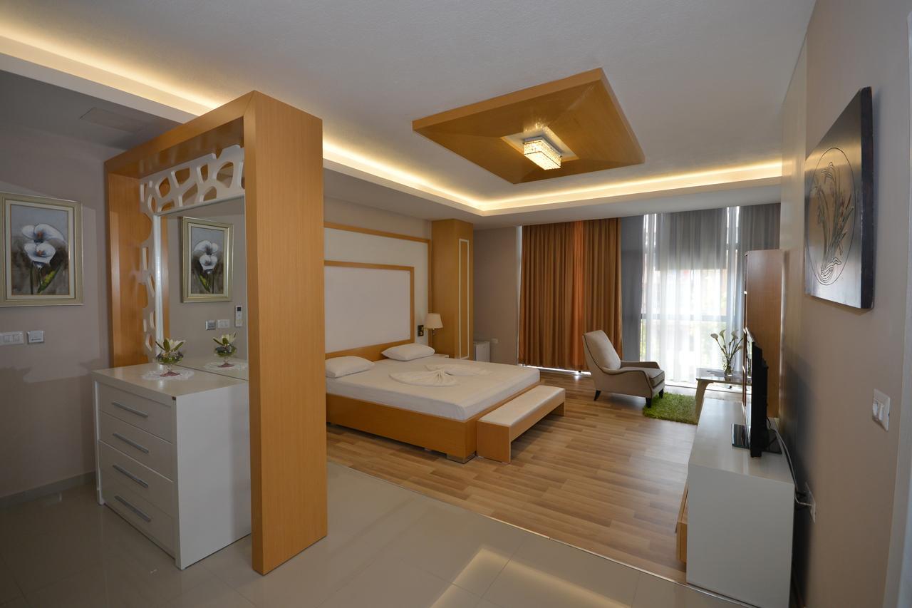 Peshkopi Hotel Veri מראה חיצוני תמונה